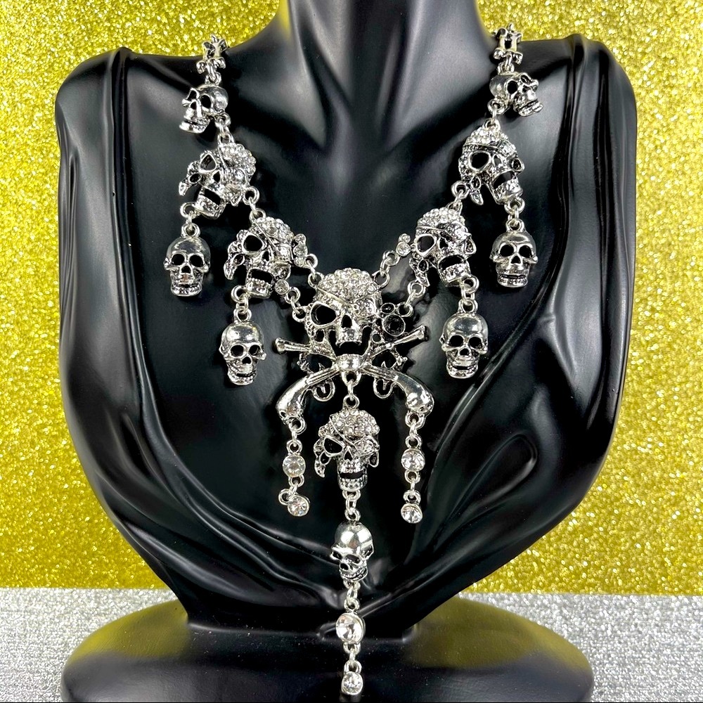 Vintage Pirate Skeleton‎ Skull Necklace
